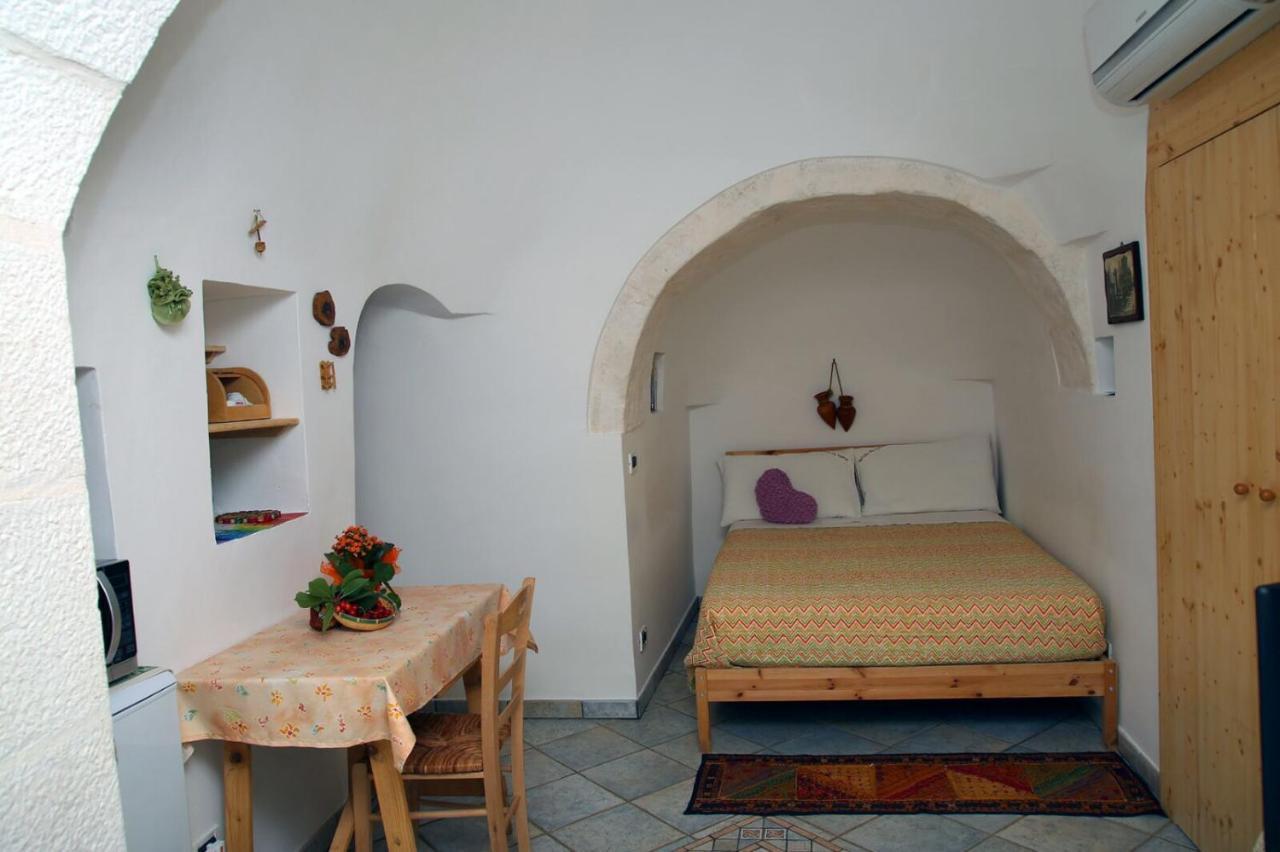 Bed and Breakfast Trullo Al Monte à Ceglie Messapica Extérieur photo